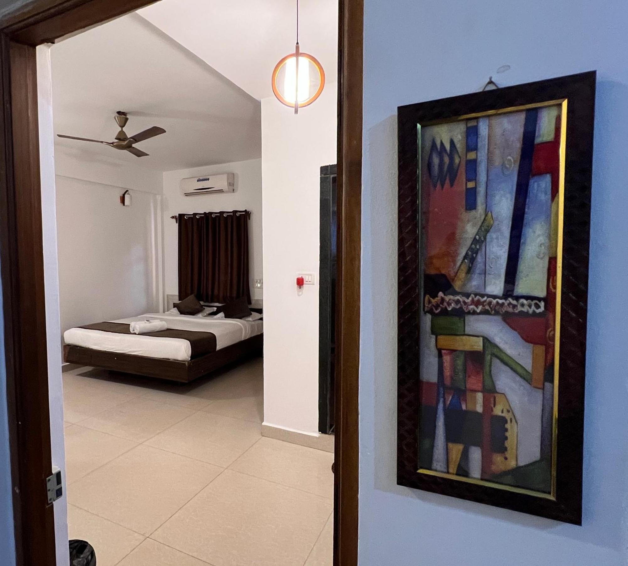 Aura Rooms & Swimming Pool, Calangute Exterior foto